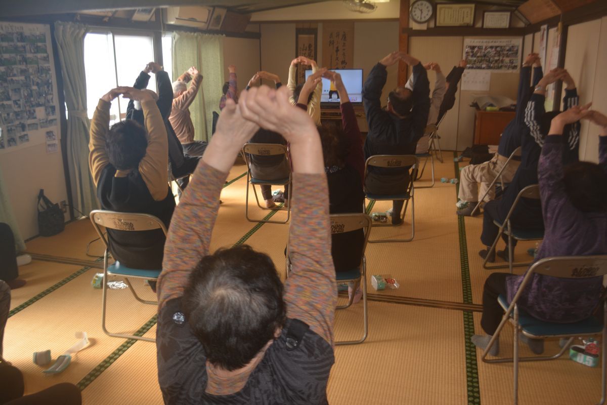 東山部落“いきいきサロン”に出前【蕎麦打ち】