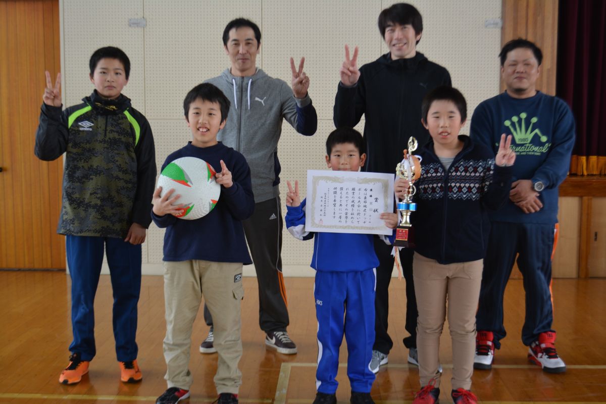 東部地区ドッチボール大会を開催しました。