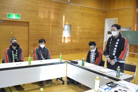 東部地区長会と飯豊町消防団第３分団との懇談会
