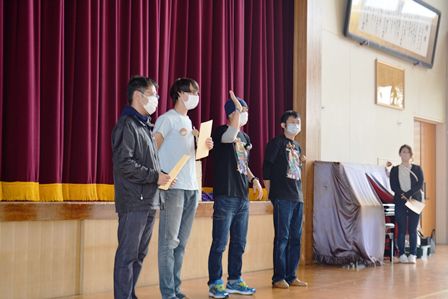 東部すごいぜチャレンジ活動「けん玉道場」「巨大アート作成」
