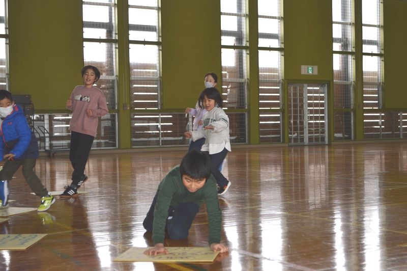 新春川柳大会・川柳かるた取り大会