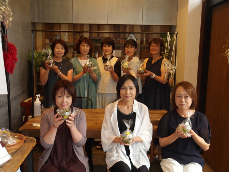 秋桜倶楽部ボタニカルキャンドル作り（白椿地区公民館）