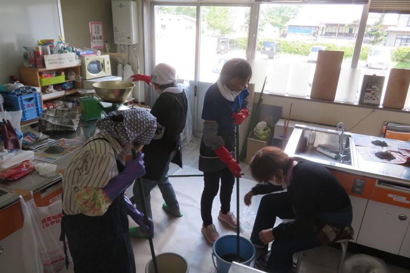 リサイクル会石鹸作り（白椿地区公民館）