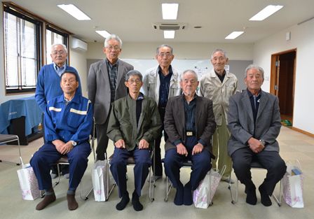 東部地区高砂会「おしどり金婚さん伝達式」