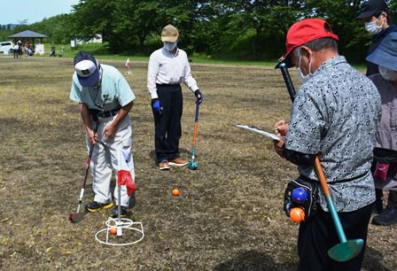 東部地区グラウンド・ゴルフ愛好会「ステック納め大会」を開催