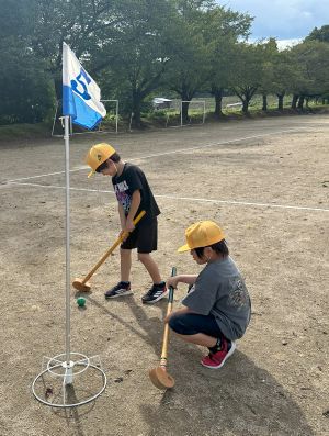 「ｸﾞﾗｳﾝﾄﾞ・ｺﾞﾙﾌ愛好会」と交流体験会実施