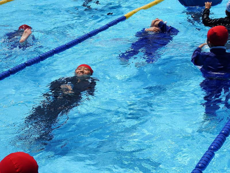 いのちを守る着衣水泳
