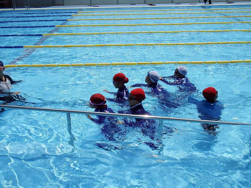 いのちを守る着衣水泳