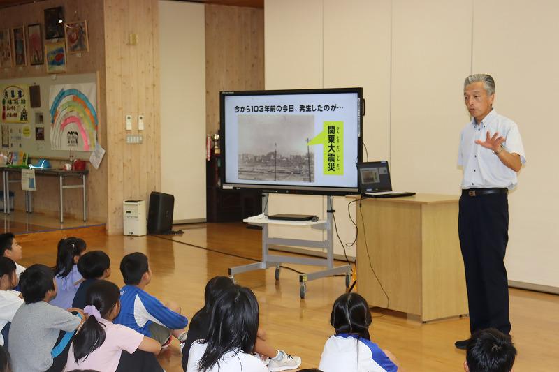 全校朝会(防災について)