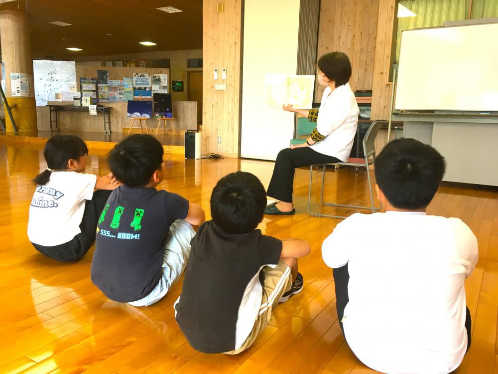 読み聞かせ　３年生