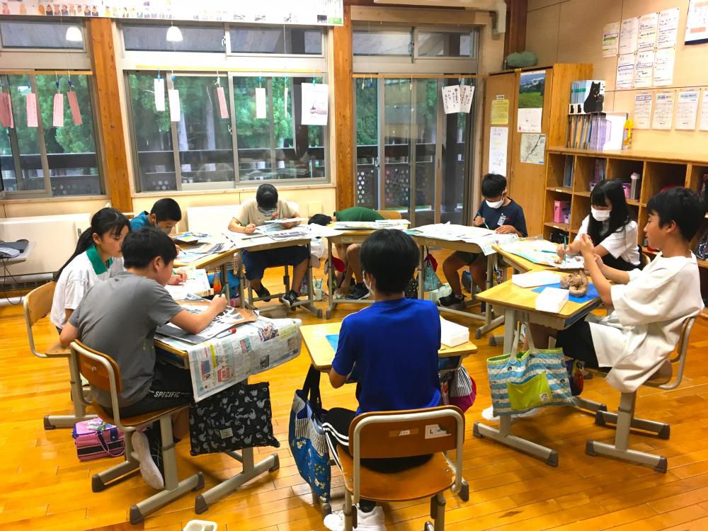 輪になって