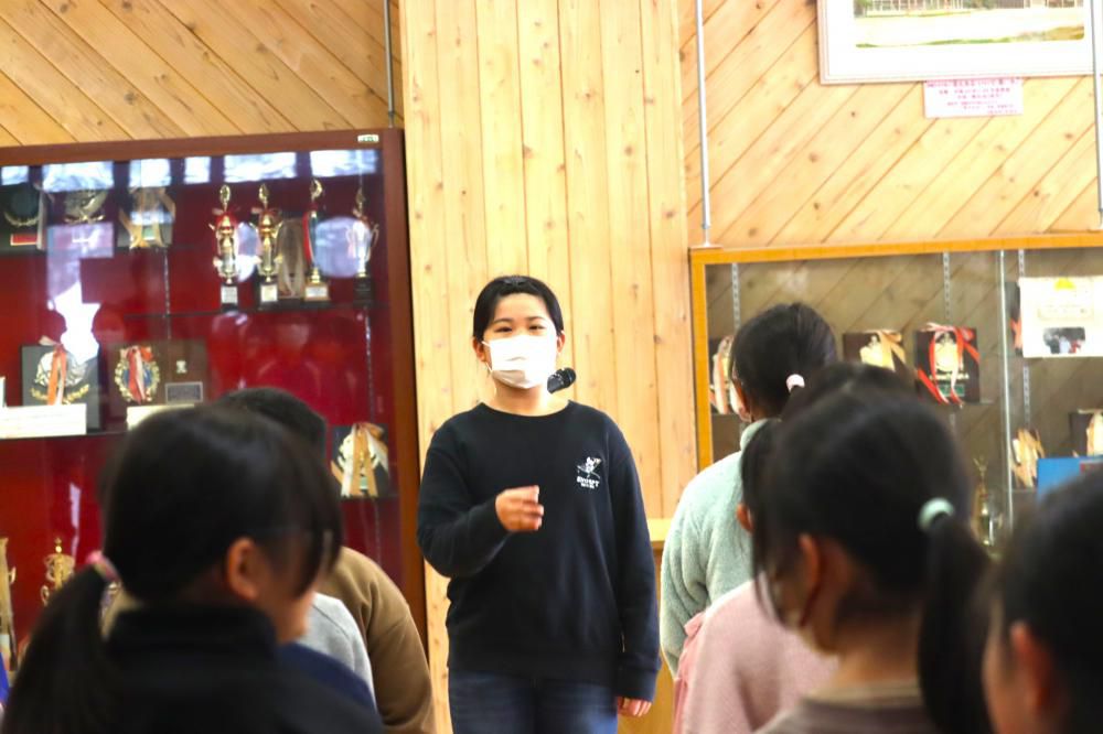 全校朝会