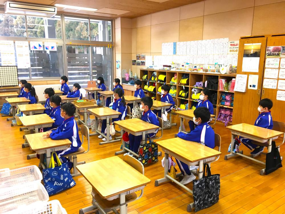 立腰と鉛筆の持ち方