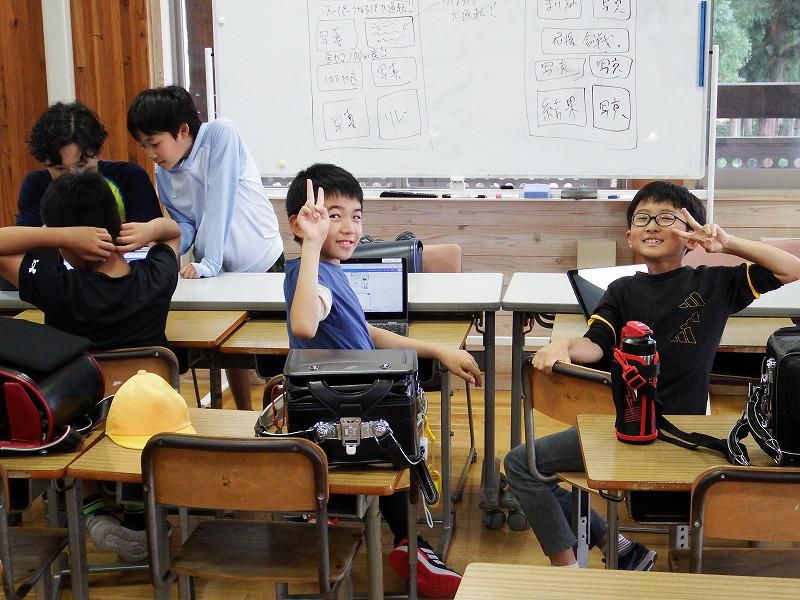 クラブ活動の様子②　パソコンクラブ・ものづくりクラブ