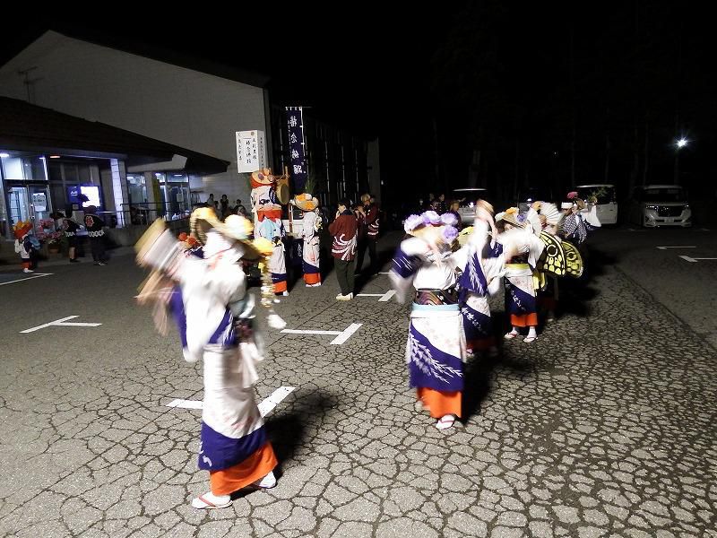 椿念仏踊り