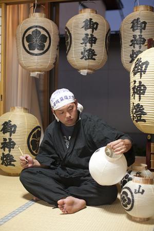 「久しぶりに…(提灯作り)」の画像