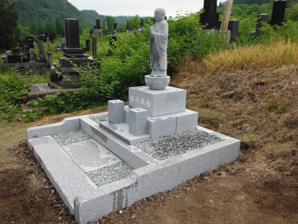 永代供養地蔵尊。
