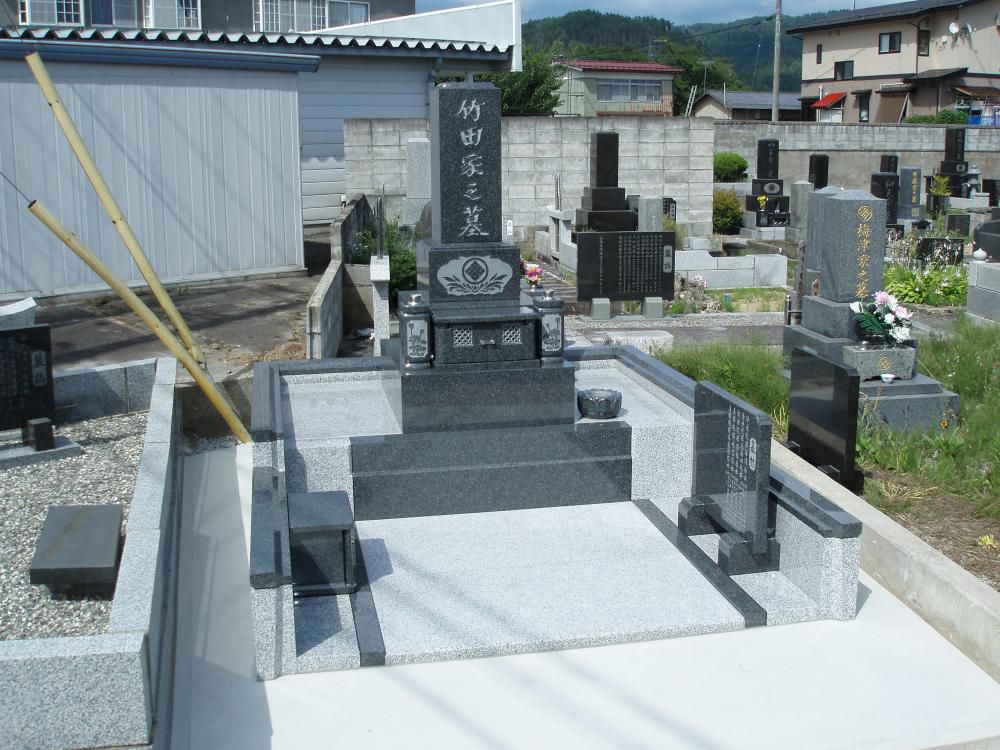 （墓石建立）長井市清水町　　　　T様