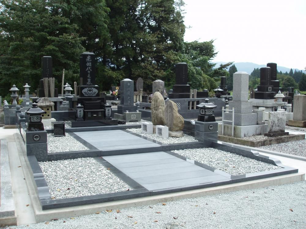 （墓石建立）白鷹町山口　　　　N様