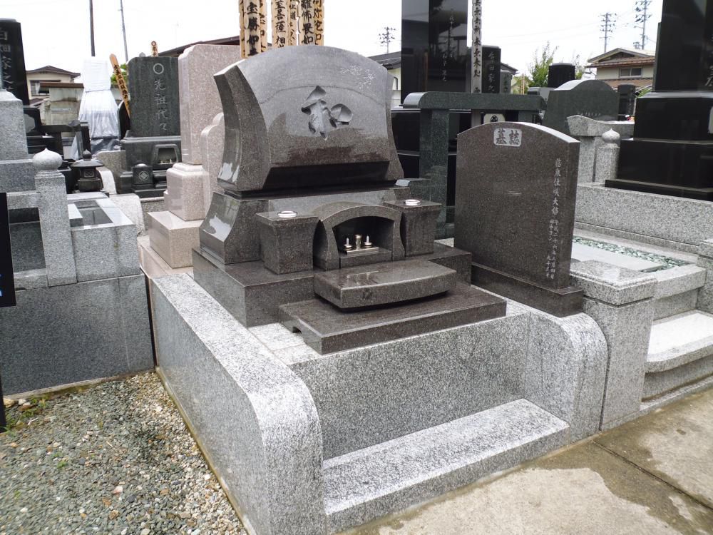 （墓石建立）　山形市　Ｗ様