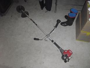 刈り払い機