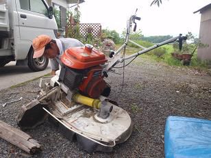 これも草刈り機