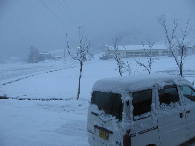 ４月１７日　天気　雪