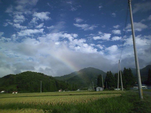 秋の空に虹じゃんか