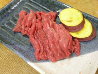 馬刺し
