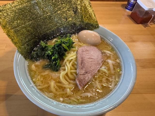 家系ラーメン鷲