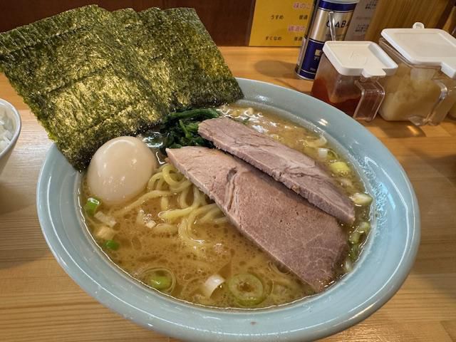 家系ラーメン鷲