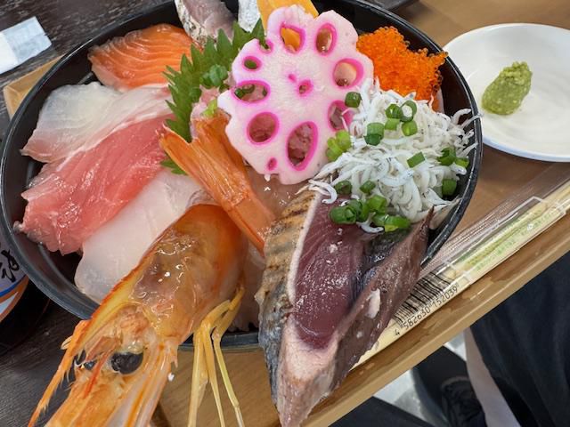 海鮮丼
