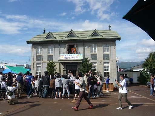 ジュアン「朝市と掛け持ちで、くたびれた。」