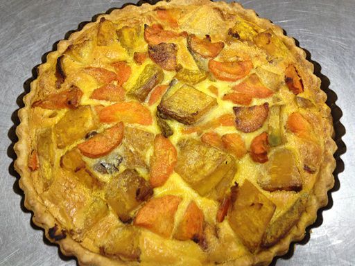 ジュアン「野菜のパウダーを使って、タルトを作ってみました」