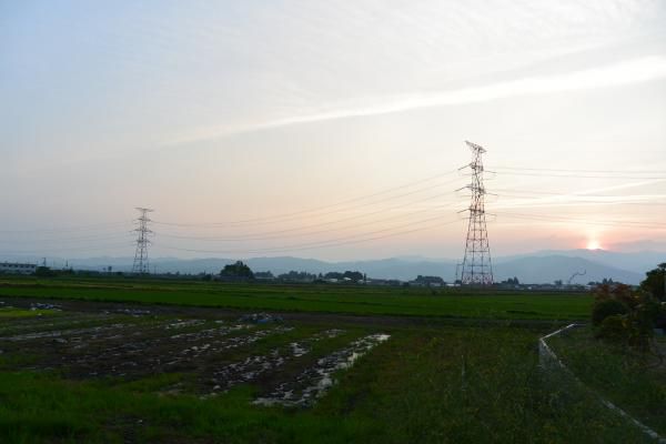 夏至の2日後の夕暮れ