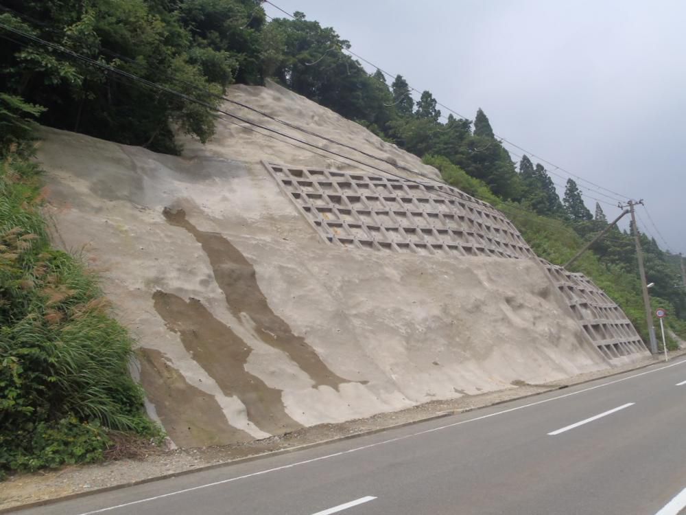 平成26年度<br>真室川鮭川線法面補修工事（真室川町大滝地内）