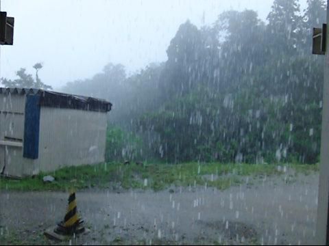 豪雨情報
