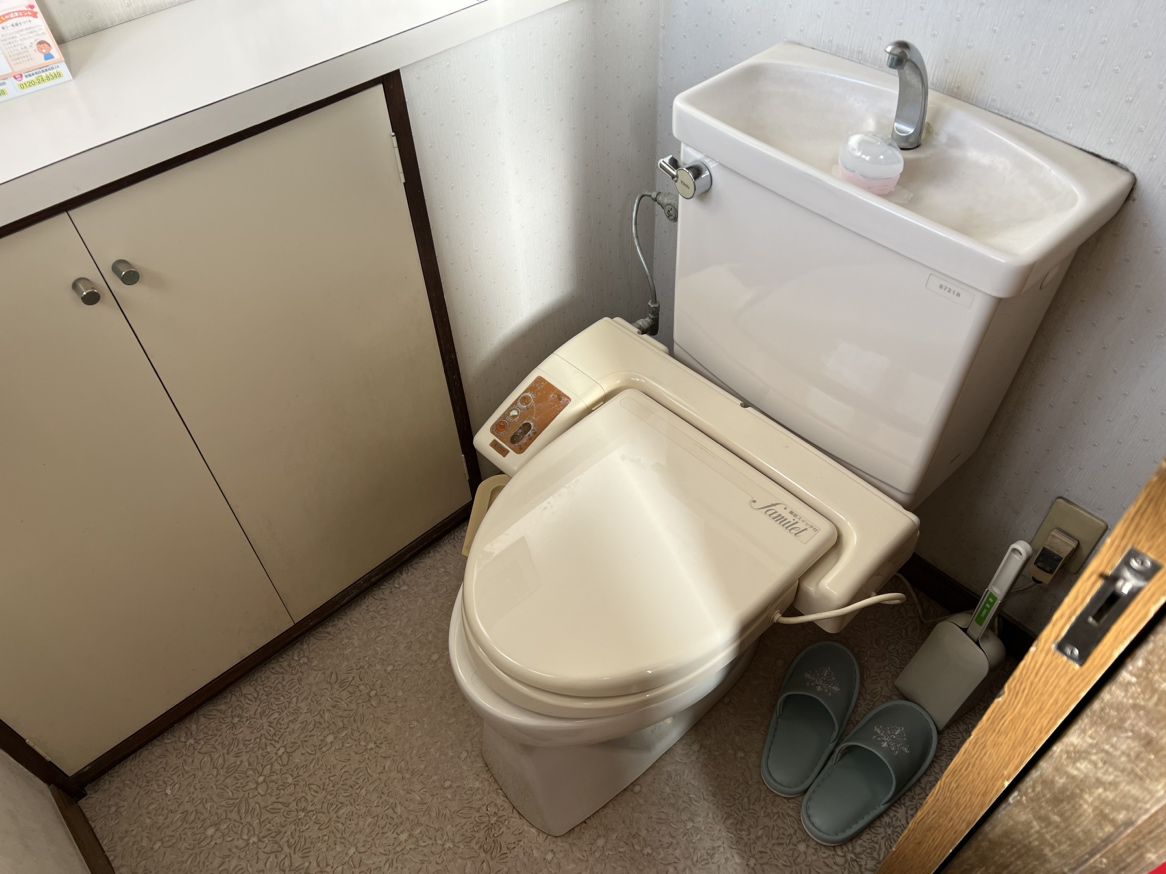 トイレ交換工事
