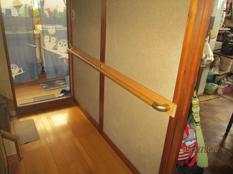 転ばぬ先の・・・てすり