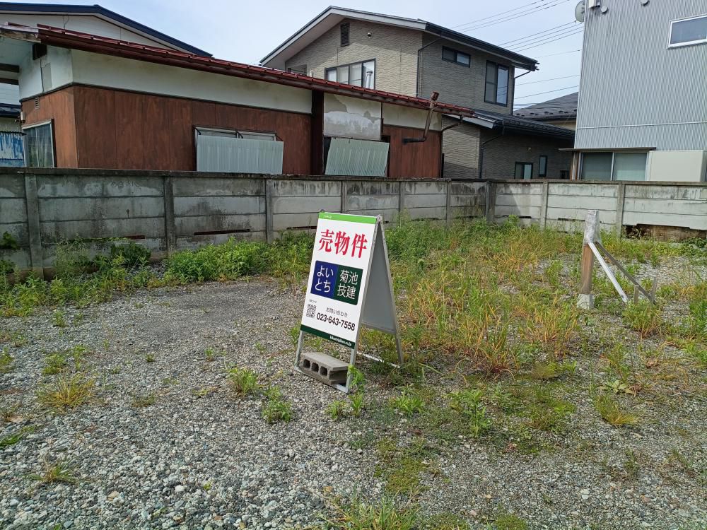 売地の草刈りをしました