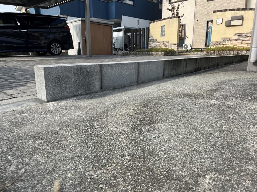 ﾌﾞﾛｯｸの修繕工事を行いました！