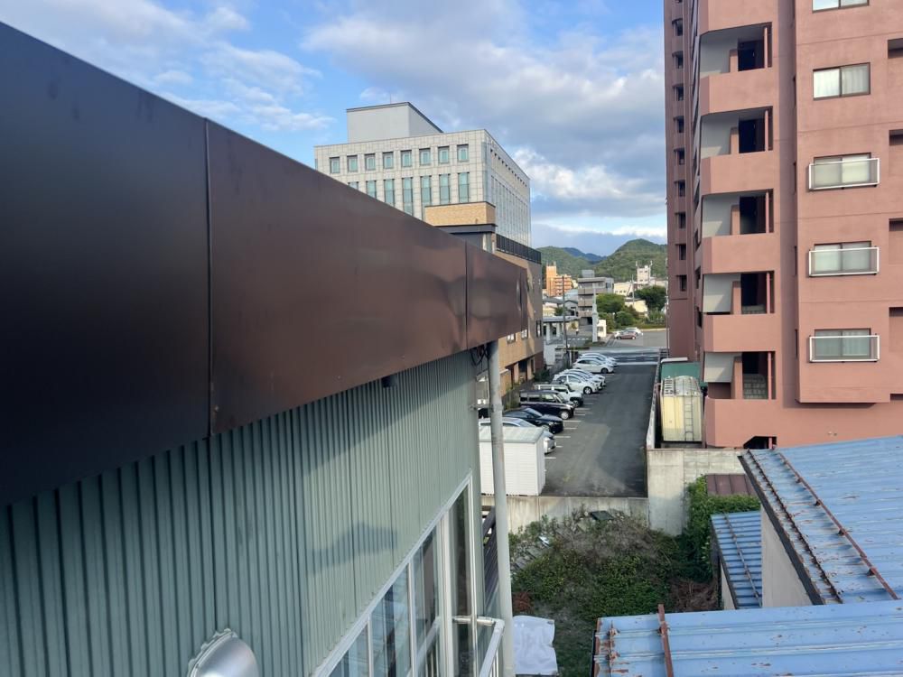 パラペット補修を行いました