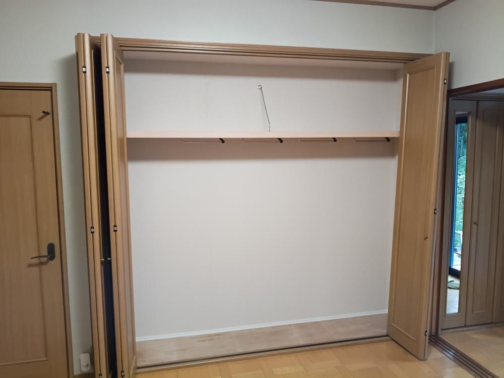 押入れのボード張替しました