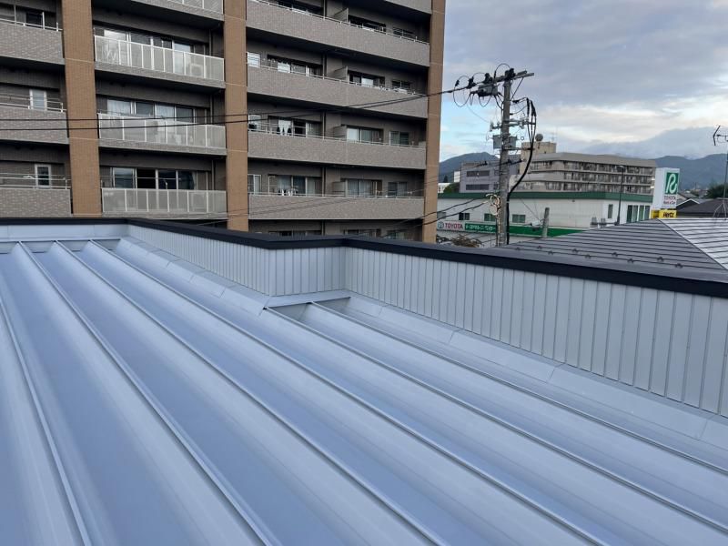 屋根塗装工事を行いました
