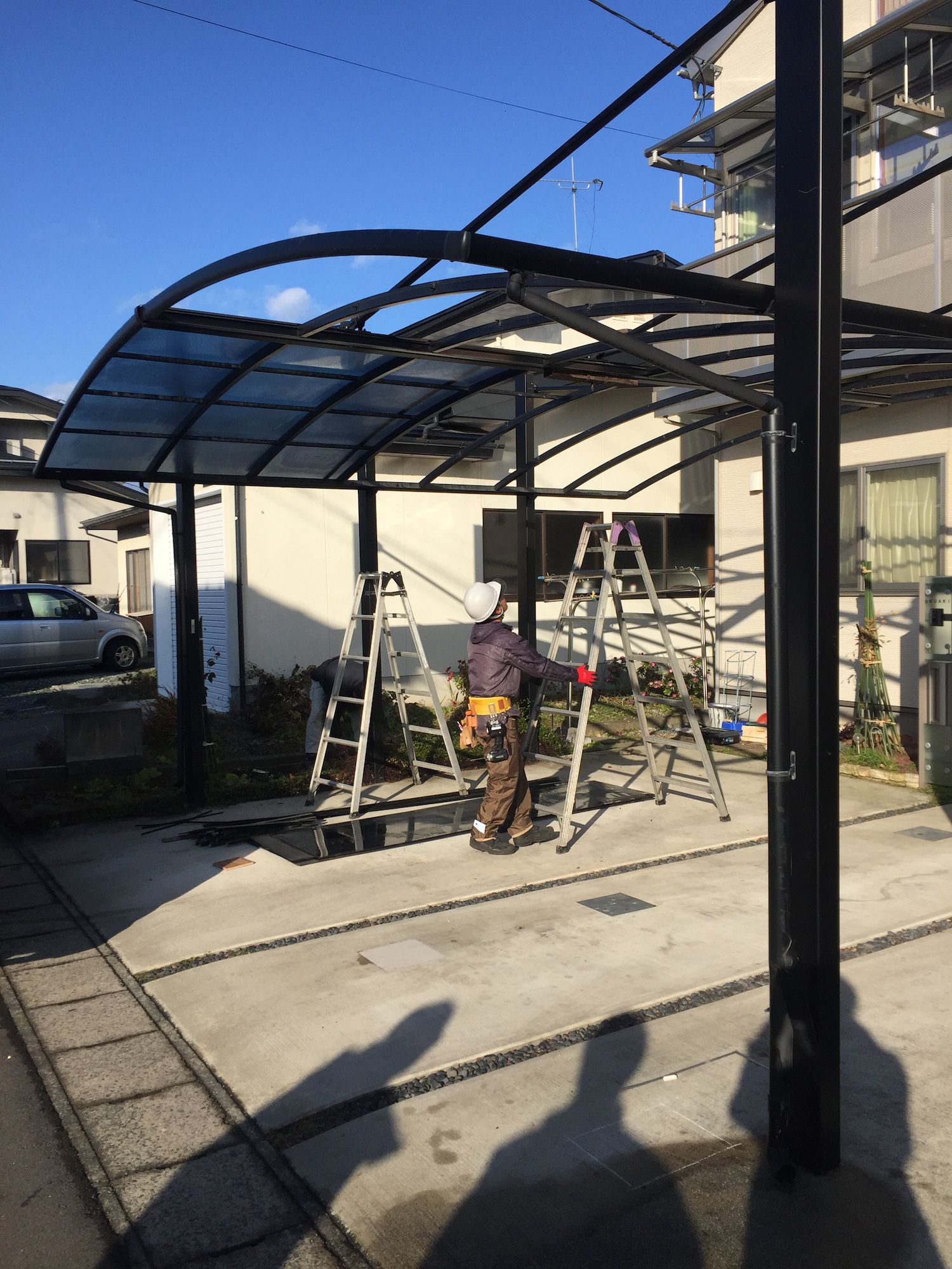 カーポート工事とステーキ屋さんプレオープン
