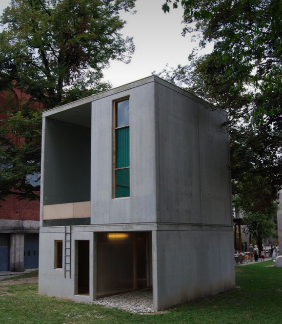 建物の外観