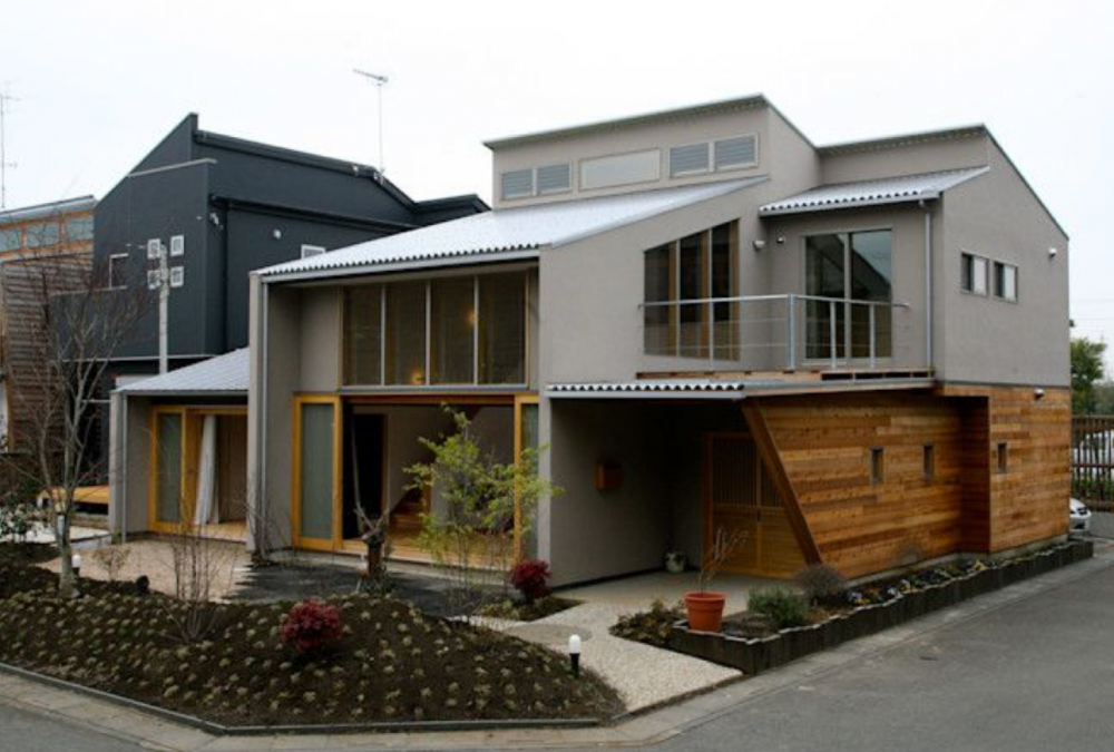 建物の外観と内観と明かりの種類