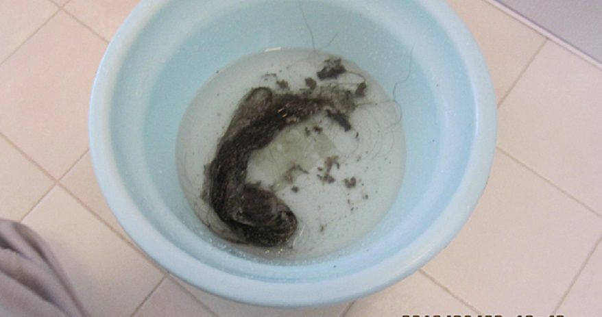 洗面化粧台下の排水がつまったぁ～！
