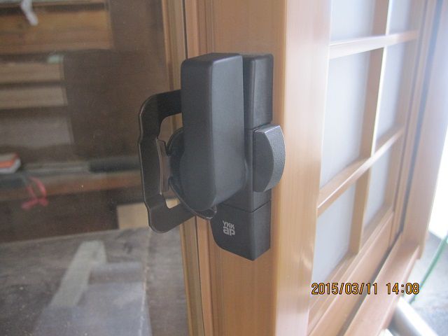 サッシの錠（ｸﾚｯｾﾝﾄ）がかかりにくい