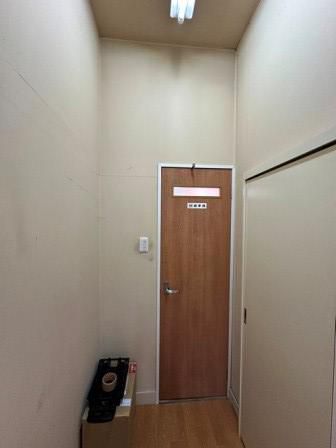 トイレドアの改修工事